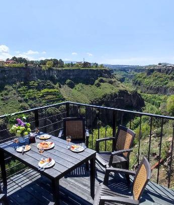 Yerevan House | tnak_18