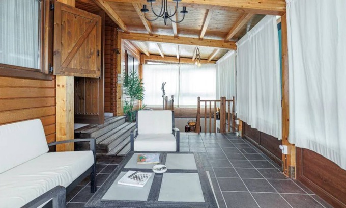 Lugo House | to Pontella