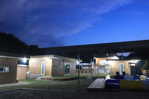 Pohang House | Tobang Red Clay Pension
