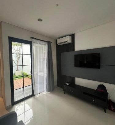 Gresik House | Toll Transit Home