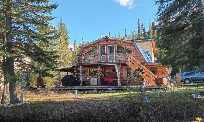 Copper Center Cabin | Tonsina Creek Whispers Lodge