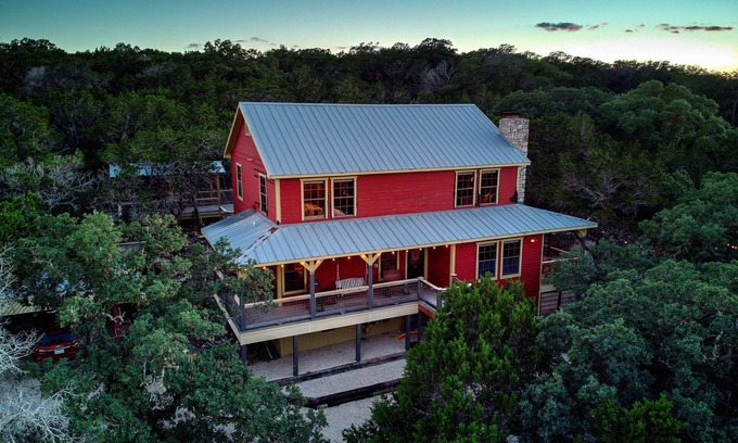 Hunt Cabin | "Top 11 coolest cabins in Texas" tripstodiscover.com