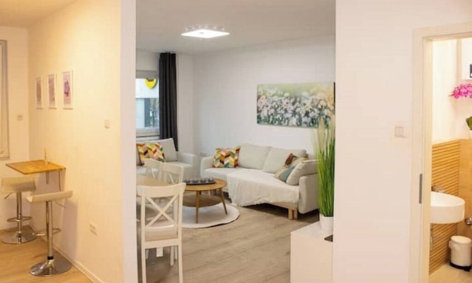 Ruettenscheid Apartment | TOP! 2-room, trade fair, university hospital