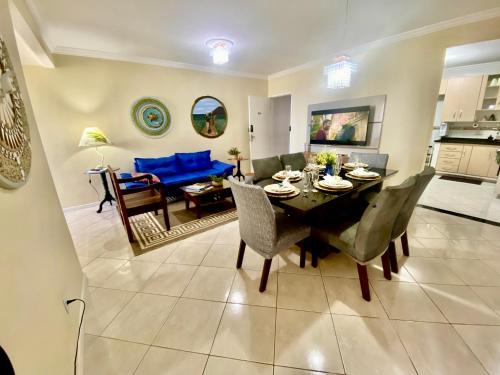 Atalaia Apartment | Top Ap 3 Qts, todos com Ar Cond e TV, a 3 Qd da orla Sua família sem aperto Não sofra férias, desfrute-as