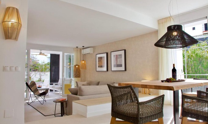 Nikki Beach Apartment | Top Apartment in Los Jardines de las Golondrinas