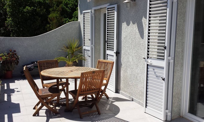 Sisco House | Top of villa with garden 3 min walk from the beach