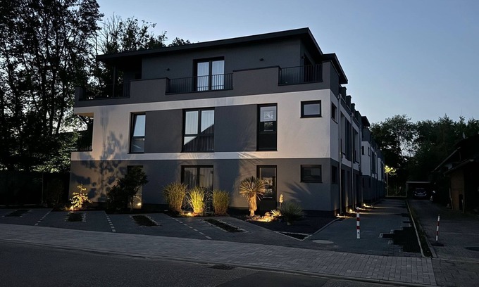 Rheindahlen-Land Apartment | *TOP* Upscale studio apartment with kitchen