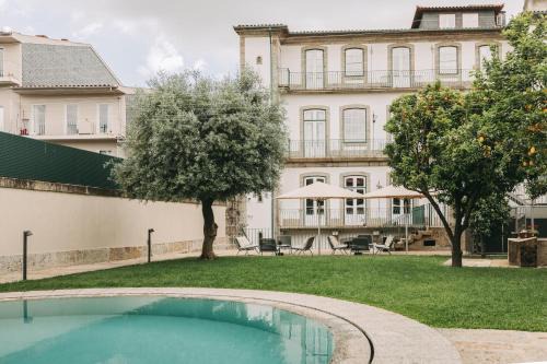 Guimaraes House | Torel Royal Court