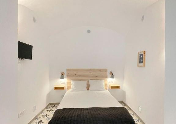 Santiago Apartment | Torre de la Yerba