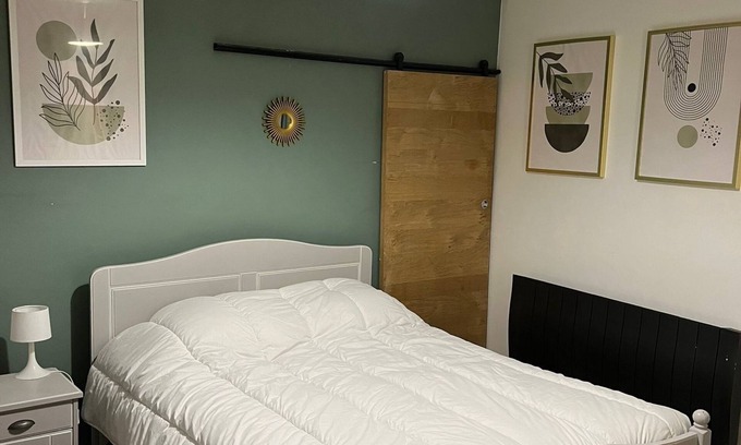 Saint-Jean-sur-Mayenne House | Town house