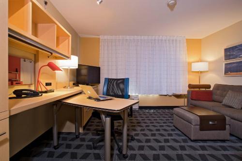 Dodge City Hotel | TownePlace Suites by Marriott Dodge City