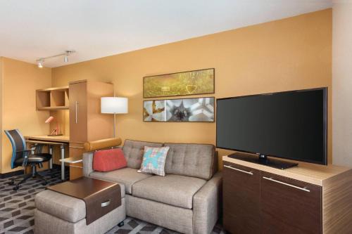 Golden Hotel | TownePlace Suites by Marriott Denver West Federal Center