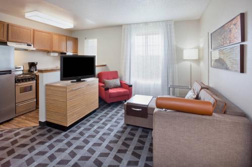 Eden Prairie Hotel | TownePlace Suites Minneapolis Eden Prairie
