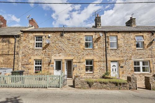 Wark House | Traditional cottage with brand new Woodburner