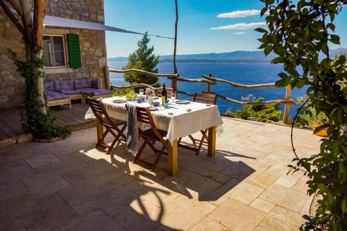 Murvica Apartment | Traditional island Murvica house