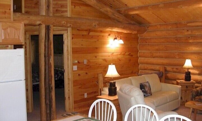 Custer House | Trails End Lodge