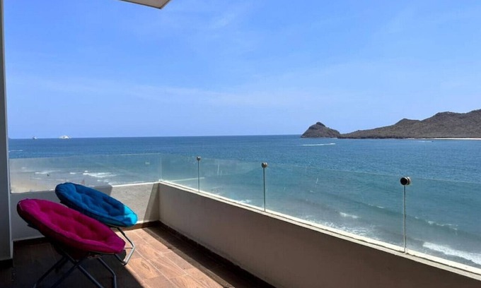 Zona Dorada Apartment | Tramonto 502, Centrico Depa con Vista al Mar!