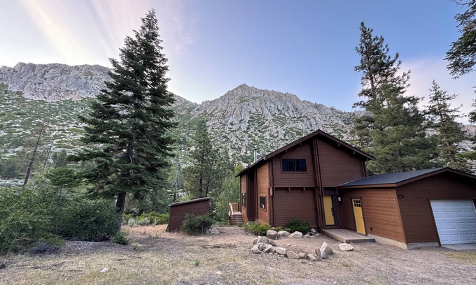 Markleeville Cabin | Tranquil 3-bedroom Cabin on Carson River in Markleeville