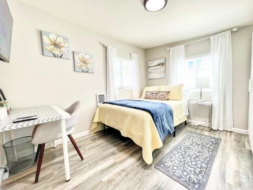 Normal Heights Apartment | Tranquil & Bright - Normal Heights Delight