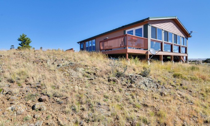 Hartsel Cabin | Tranquil Cabin Getaway w/Panoramic Mtn View!