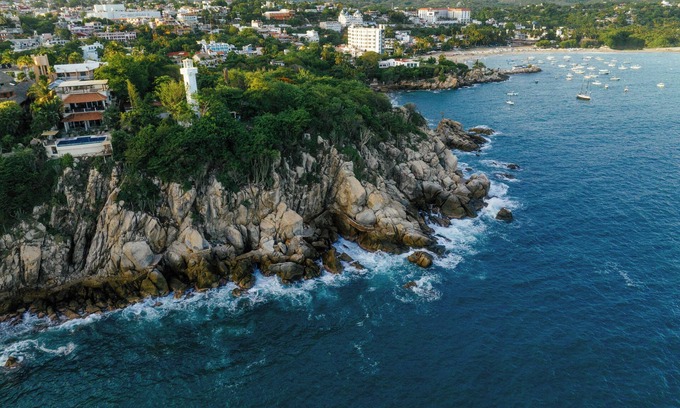 Hidalgo Apartment | Tranquil Cliffside Apartment with Stunning Ocean Views