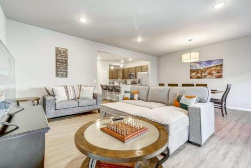 Stetson Hills House | Tranquil Family Condo