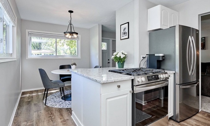 Streamwood House | Tranquil garden cottage near golf course…