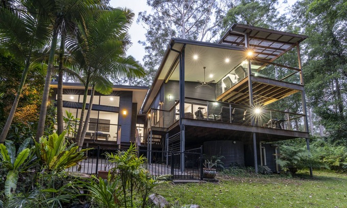 Smiths Lake House | Tranquil tropical oasis. Just a short walk to the lake.