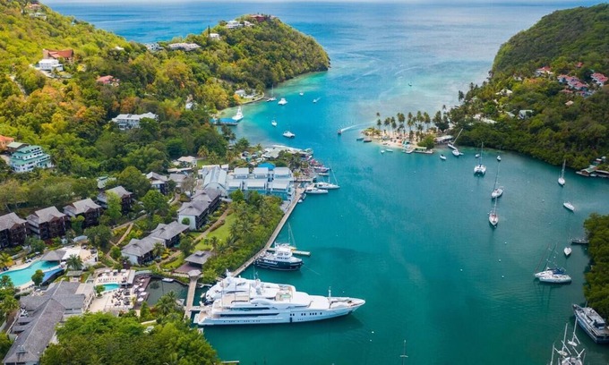 Marigot Bay Apartment | Tranquil Vistas of Marigot