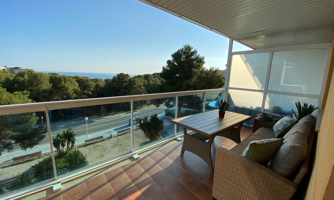 Cap de Salou Apartment | Tranquilo Apartamento con Vistas al mar y Piscina en Cap Salou