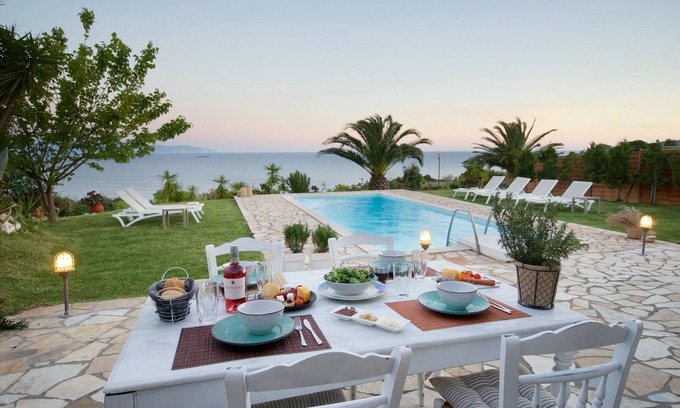Karavados Villa | Trapezaki Villas
