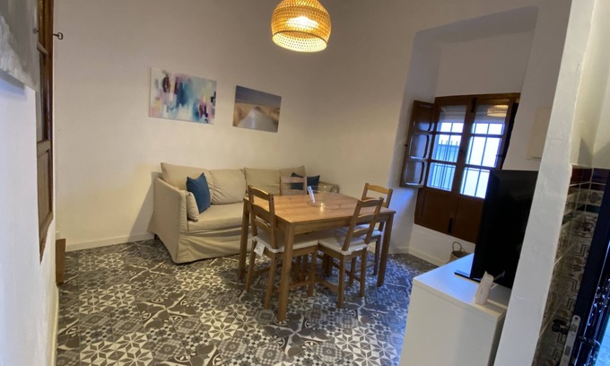 Setenil de las Bodegas House | Traveler's House