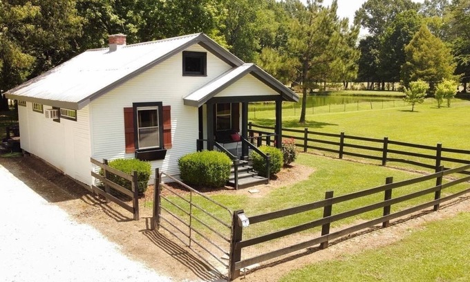 Lakeland House | Traveling Nurses and Corporate Travelers Welcome!