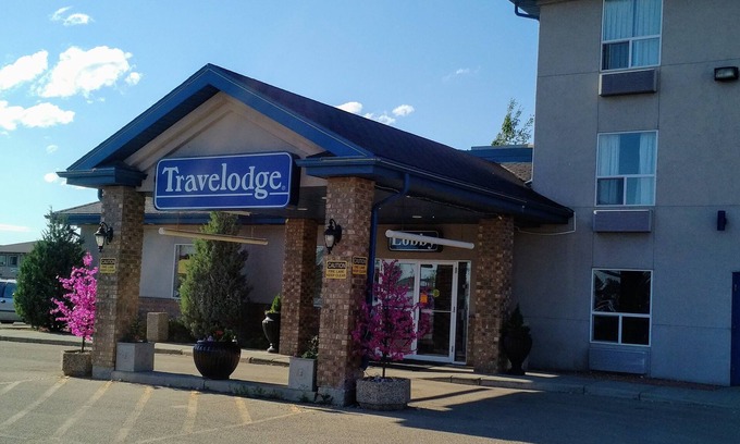 Stony Plain Hotel | Travelodge by Wyndham Stony Plain
