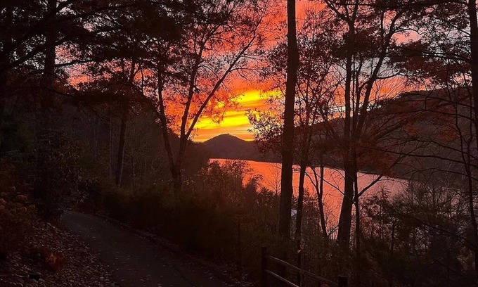 Butler House | Tre L at Watauga Lake - Butler, TN
