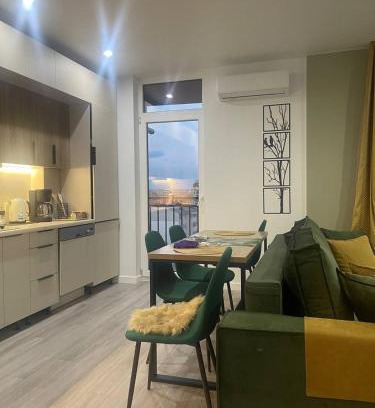 Kosuv Stary Apartment | Tree of Life Studio Apartment in the Citi Centr