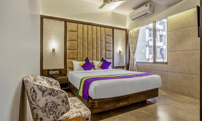 Kandiwali West Hotel | Treebo Premium Savera Inn