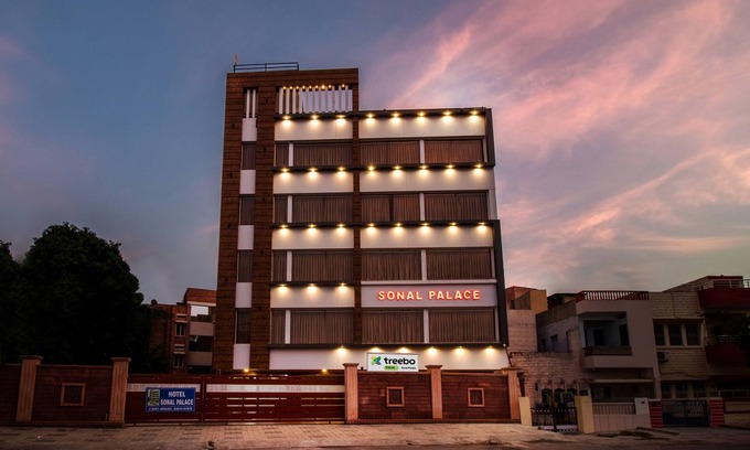 Air Force Area Hotel | Treebo Sonal Palace, Near Umaid Bhawan Palace