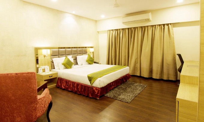Bistupur Hotel | Treebo Tryst KC Manor