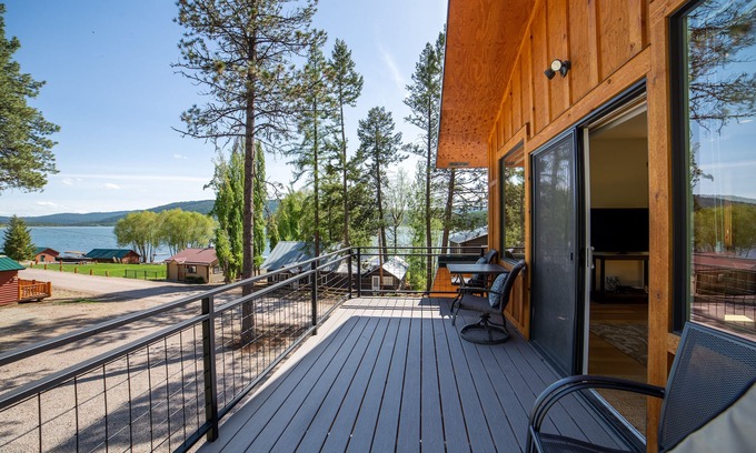 Lake Mary Ronan Apartment | Treehouse-Beautiful Loft Views of Lake Mary Ronan