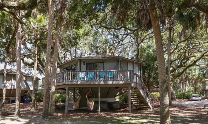 Seabrook Island Cottage | Treehouse Close to Beach, Golf Course/Lagoon View
