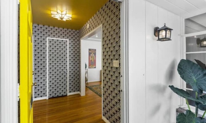 Beachwood Canyon House | Trendy 3bd 3bth Hollywoodland Hideaway