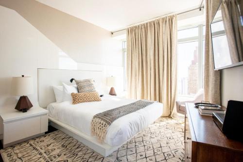 Financial District Apartment | Tribeca studio w doorman gym roof deck NYC-1355