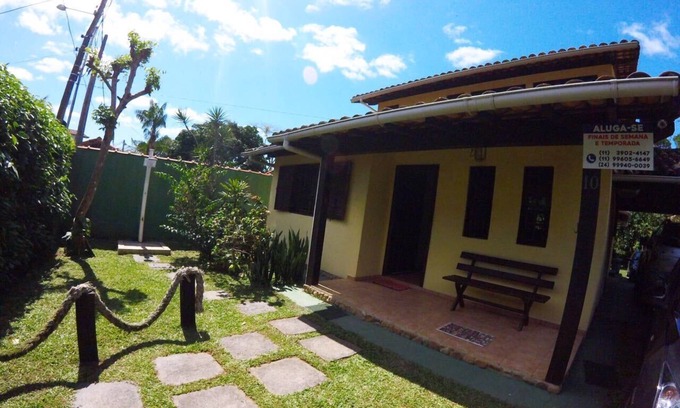 Trindade House | Trindade Yellow House 03 bedrooms