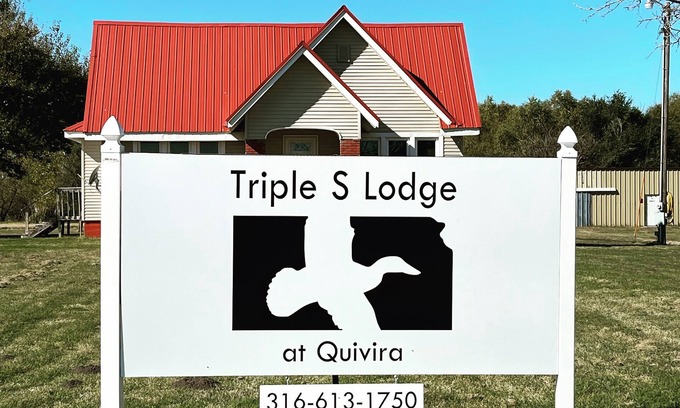 Stafford County House | Triple S Lodge at Quivira