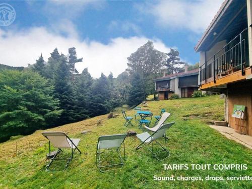 Chalmazel-Jeansagniere Apartment | Triplex Montagnard avec Sauna et Balcon, Vue Pistes - FR-1-496-338