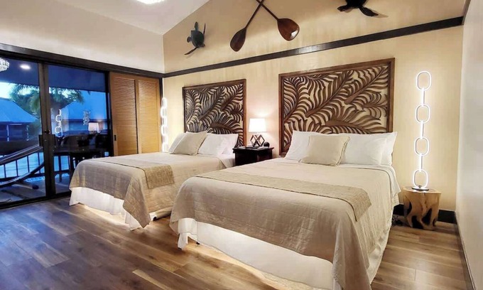 Hilo Apartment | Tropical Garden Condo with Pool, Kitchen, and A/C!