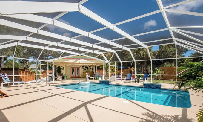 Vero Beach House | πΉπ Tropical Getaway! Heated Pool, Tiki Bar, Pirate Sandbox, and Boat Parking!