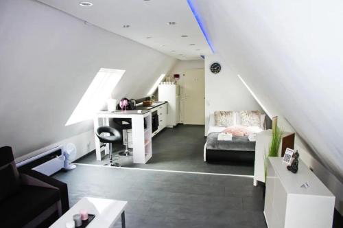 Dortmund Apartment | TRUTH Studio - Küche - Top Internet - Parkplatz - Modern