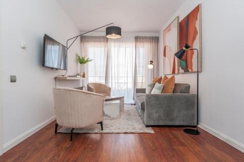 Cotos Apartment | Tu Escapada Urbana - Plaza de Castilla III, Diseño y Localización